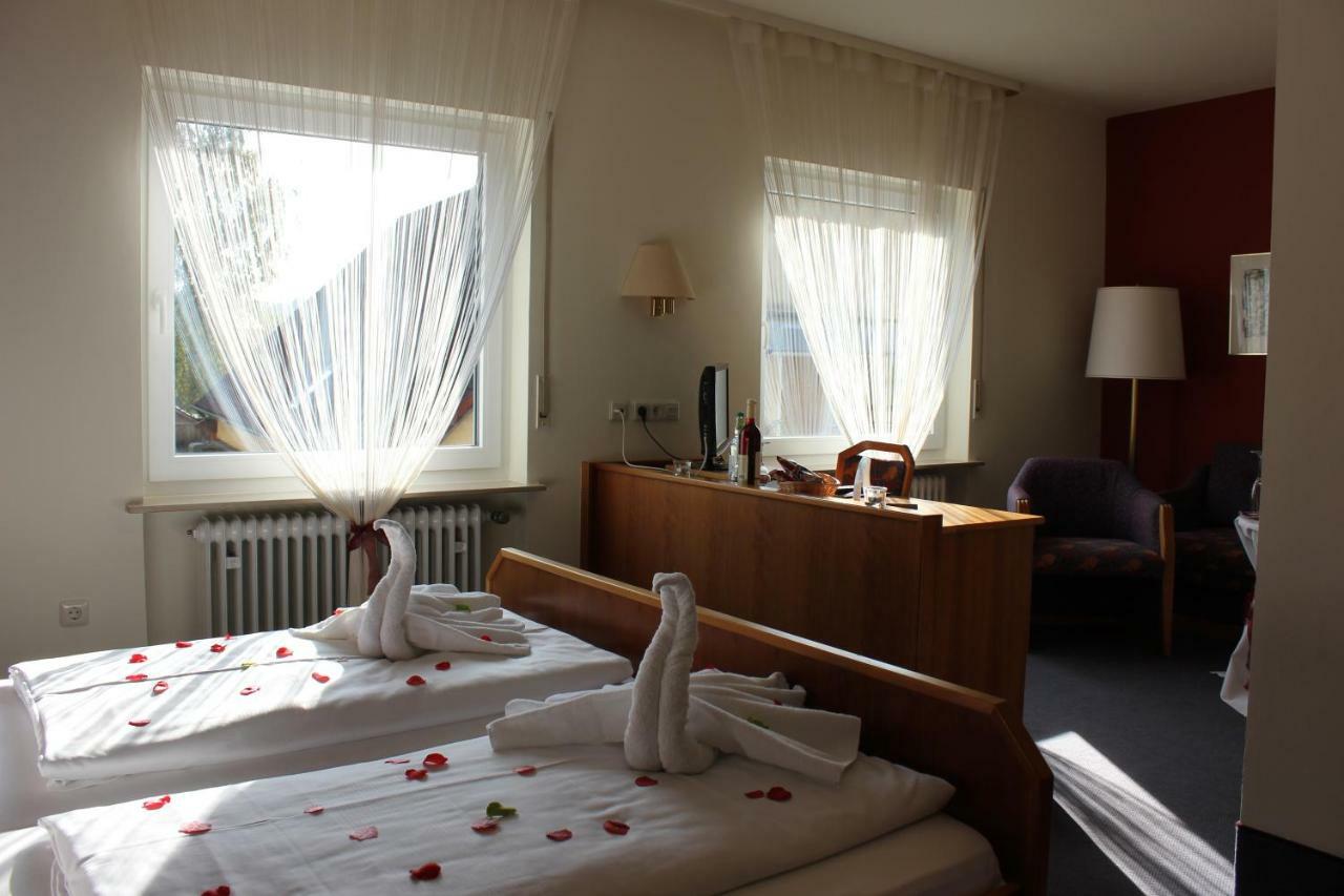 Landhotel Zum Boehm 로트 외부 사진